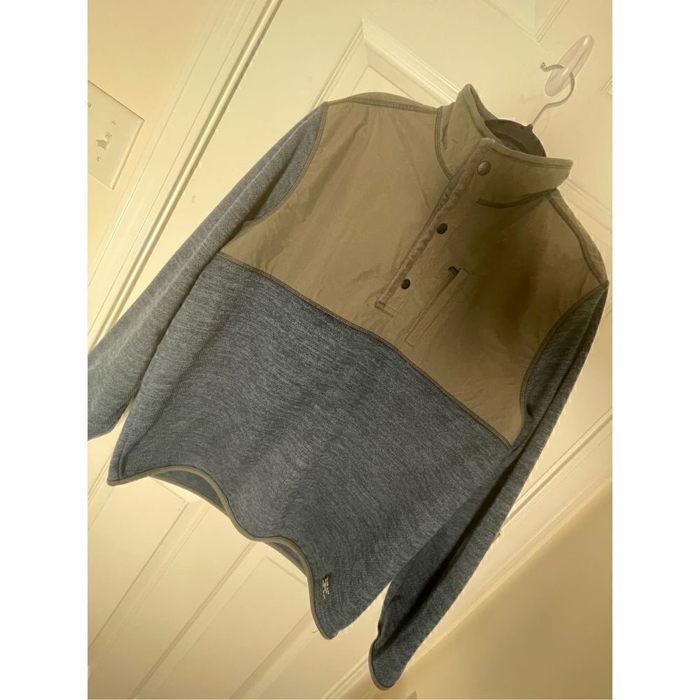 G.H. Bass mens pullover 1/4 button light jacket large blue gray